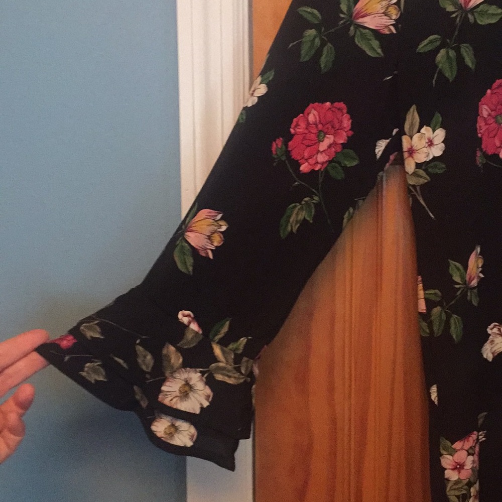 Karl Lagerfeld Floral Blouse - Picture 3 of 4